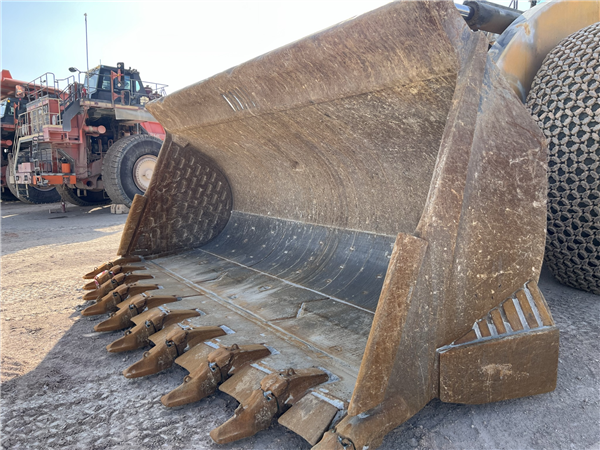 Used Letourneau Model L-1350 Front End Wheel Loader)